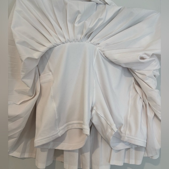 Aerie Offline All Aces Pleated Tennis Skort - White - Picture 4 of 10